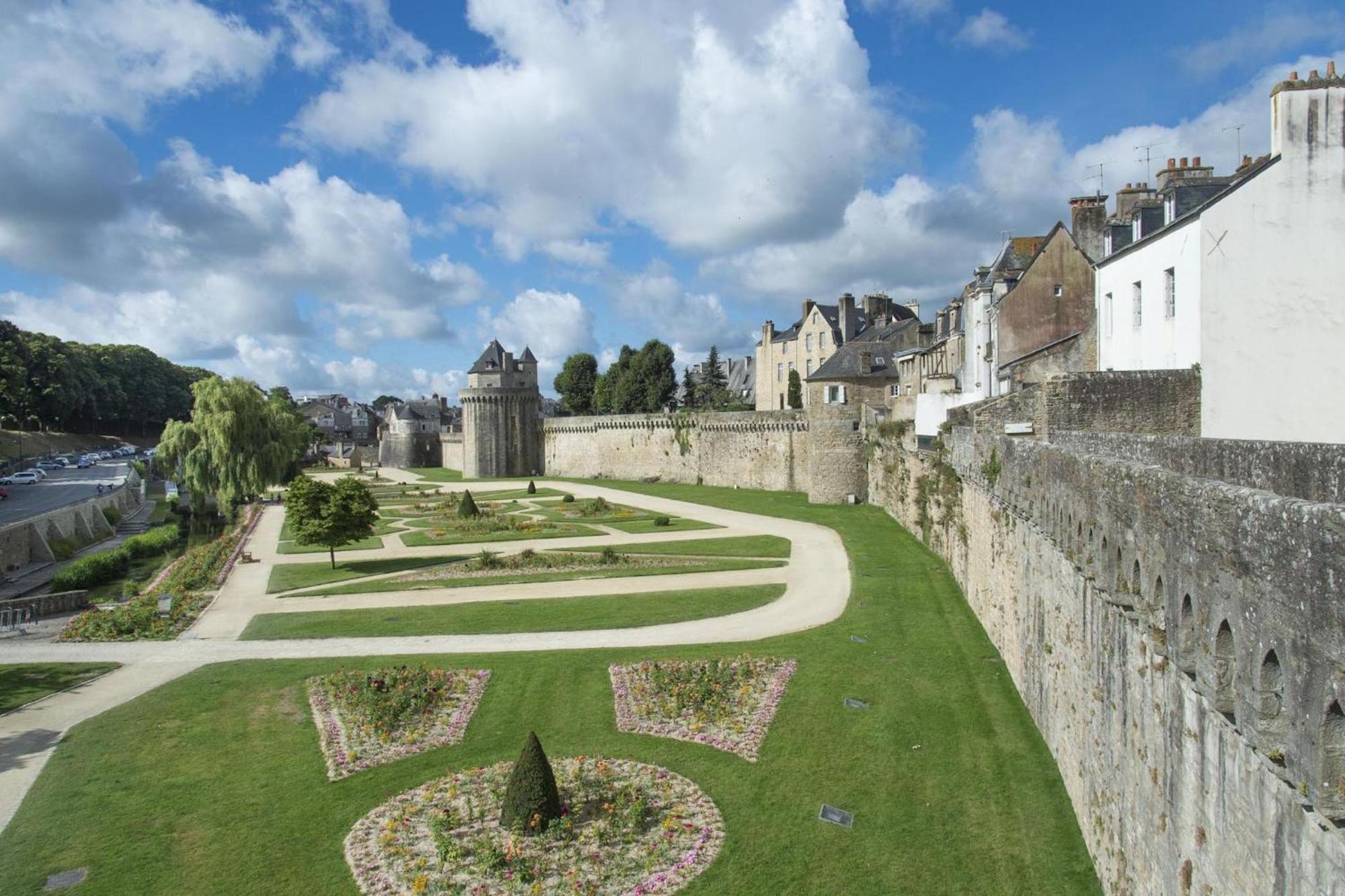 Apartamento Studio Mezzanine Plein Coeur Historique De Vannes Exterior foto